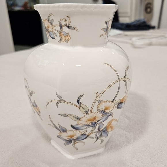 Other - Bone China Vase